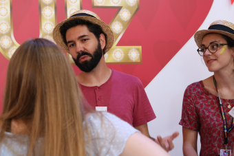 image header Animation